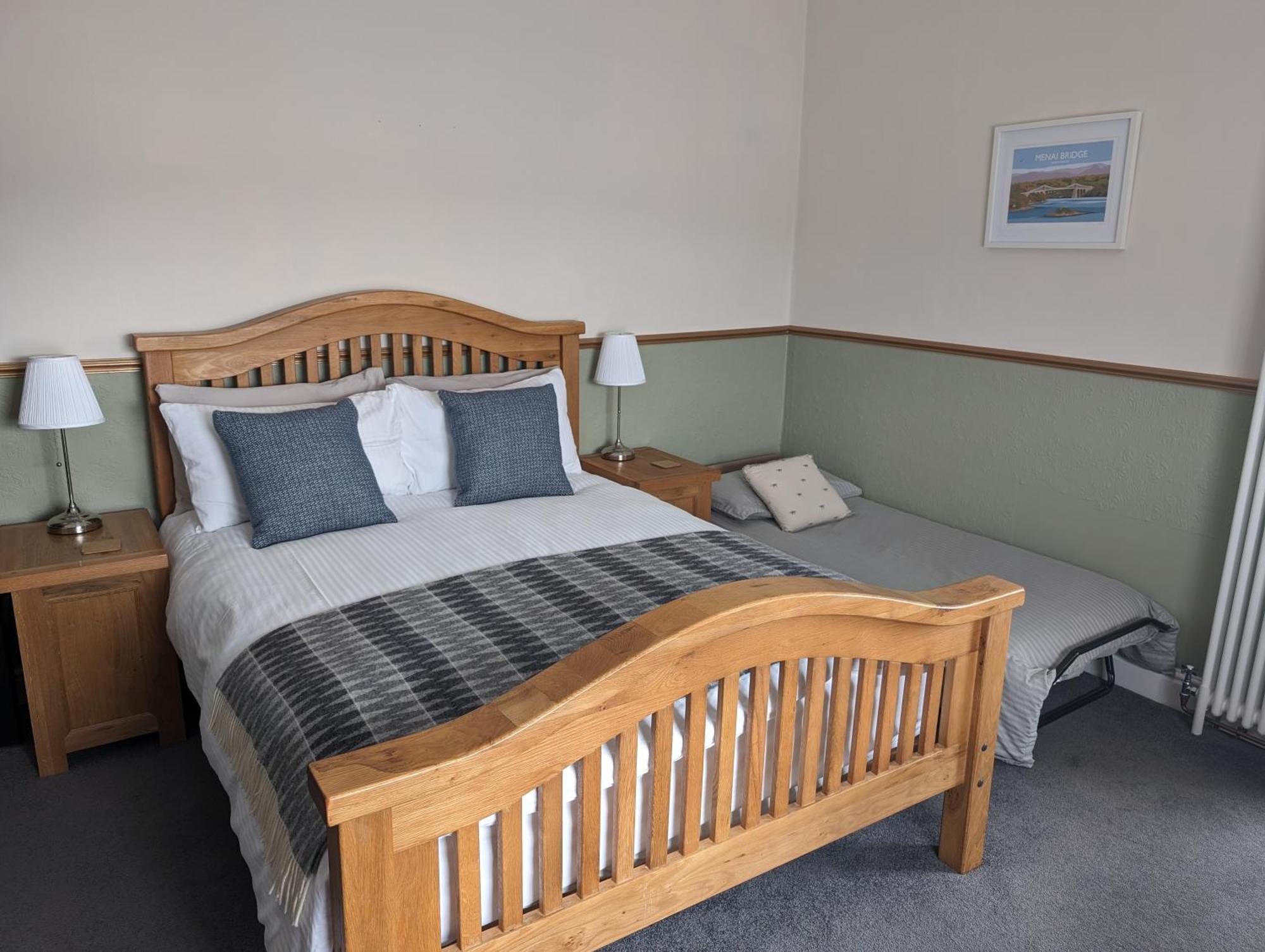 Bed and Breakfast The Chelsea à Llandudno Extérieur photo