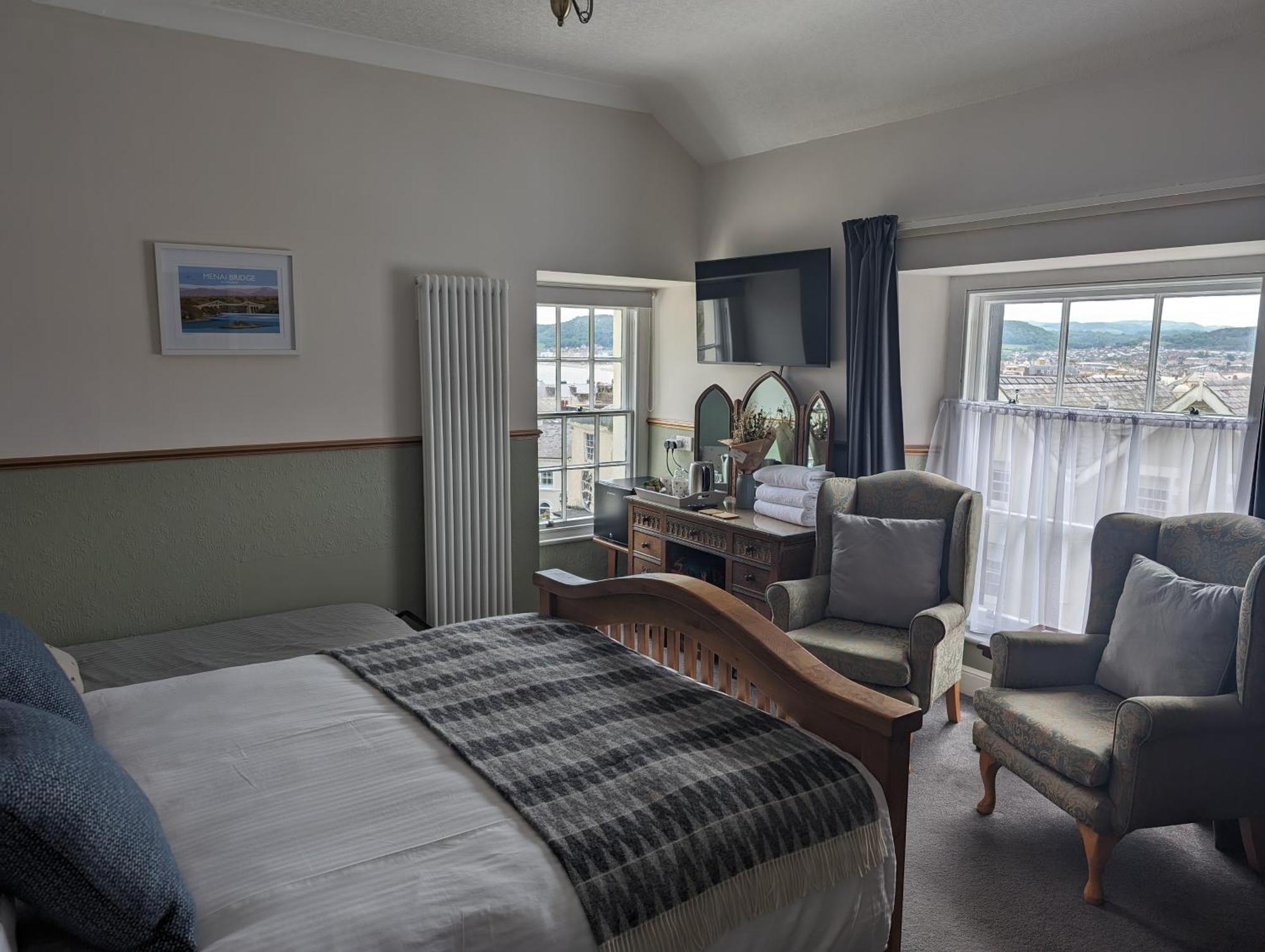 Bed and Breakfast The Chelsea à Llandudno Extérieur photo