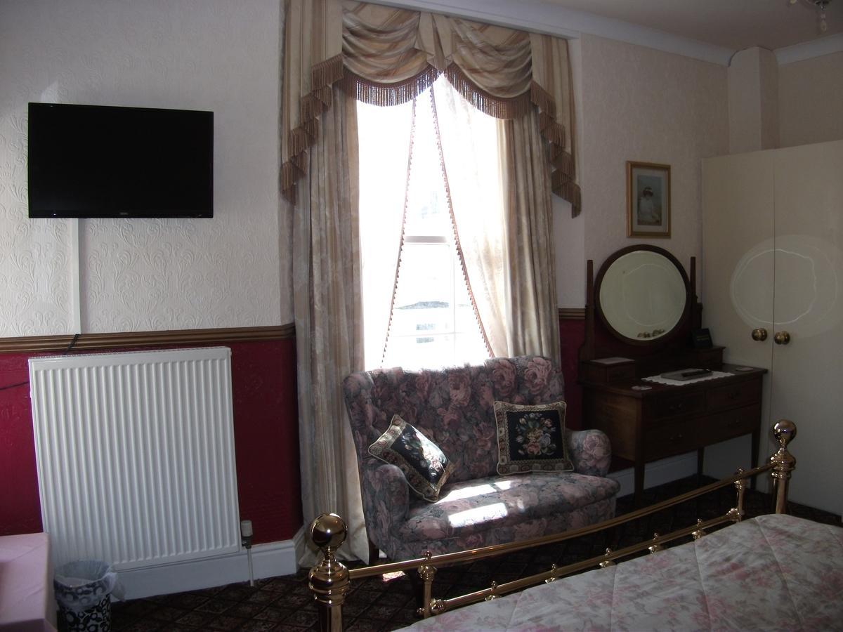 Bed and Breakfast The Chelsea à Llandudno Extérieur photo